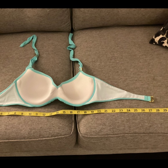 2 Victoria Secret bathing suit tops - Picture 5 of 5